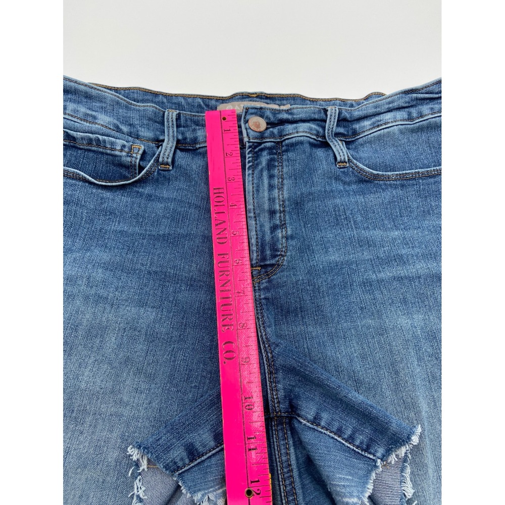Athleta Sculptek Slim Denim Shorts Blue Lapis Wash Raw Hem 83327 Size 14 - Picture 7 of 10